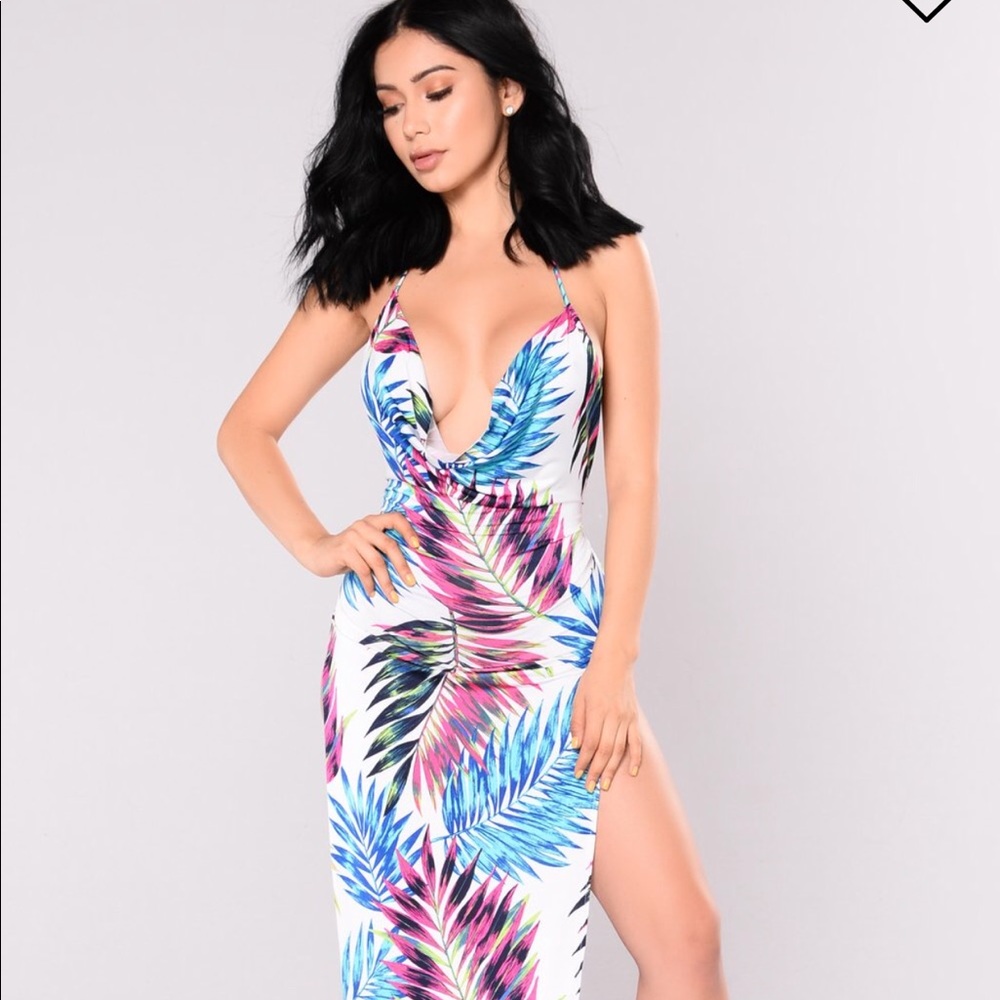 Fashion Nova floral maxi dress- white